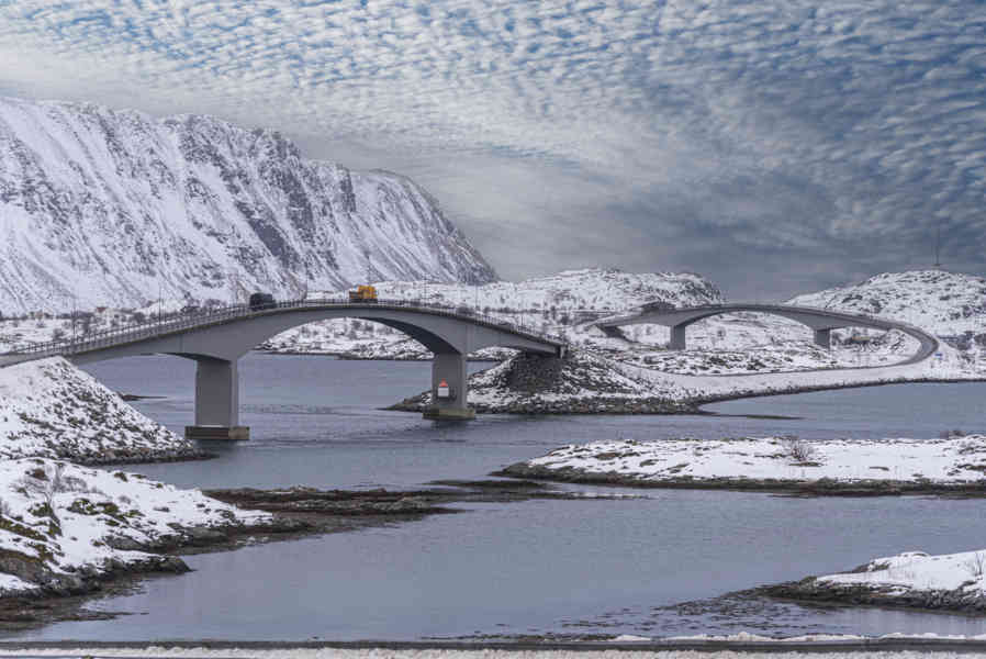Noruega - islas Lofoten 104 - puente.jpg